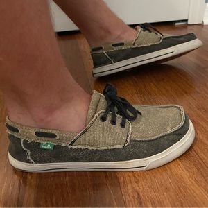 Sanuk Men’s Laced Sneakers Size 9